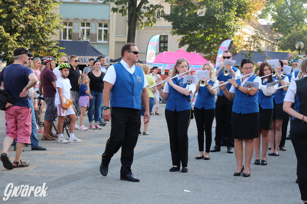Przemarsz Tarnogórskiej Orkiestry Dętej rozpoczął Gwarki [FOTO]