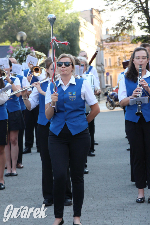 Przemarsz Tarnogórskiej Orkiestry Dętej rozpoczął Gwarki [FOTO]