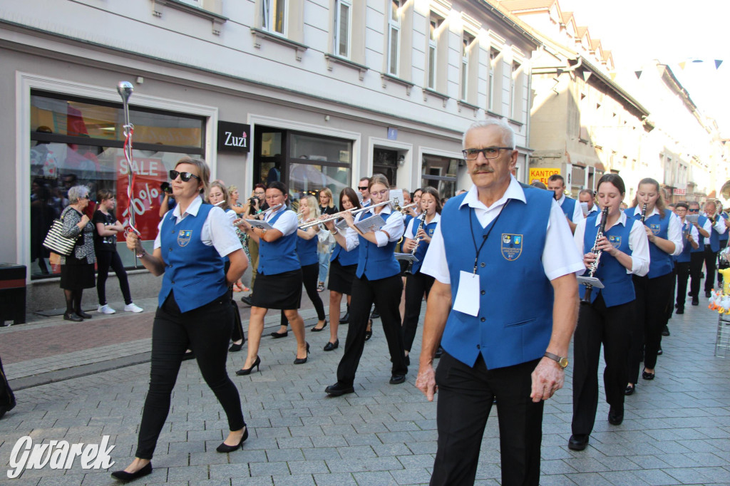 Przemarsz Tarnogórskiej Orkiestry Dętej rozpoczął Gwarki [FOTO]