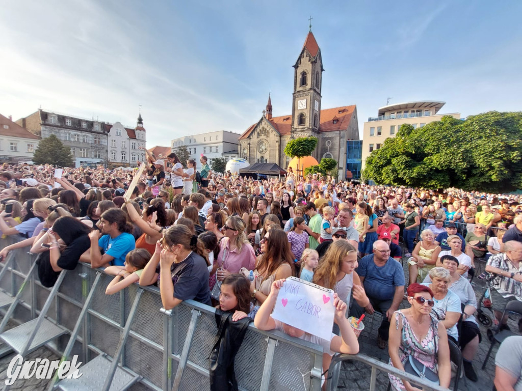 Viki Gabor. Koncert młodej artystki na rozpoczęcie soboty