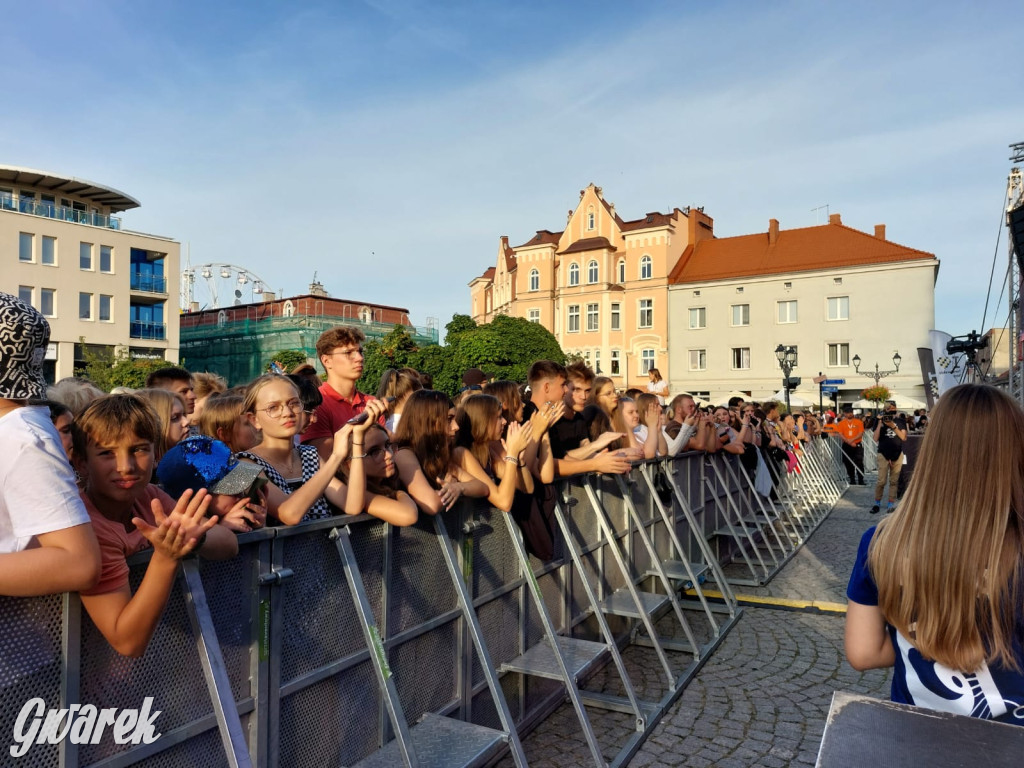 Viki Gabor. Koncert młodej artystki na rozpoczęcie soboty