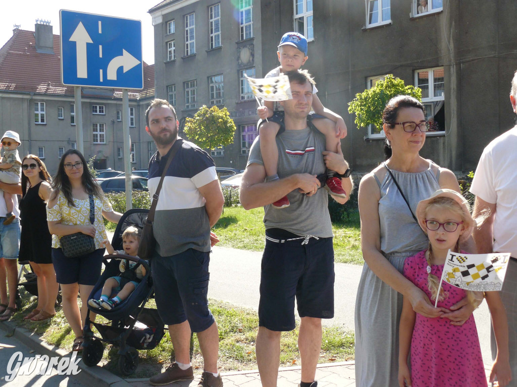 Publiczność na Pochodzie Gwarkowskim. Część I