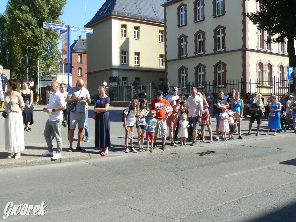 Publiczność na Pochodzie Gwarkowskim. Część I