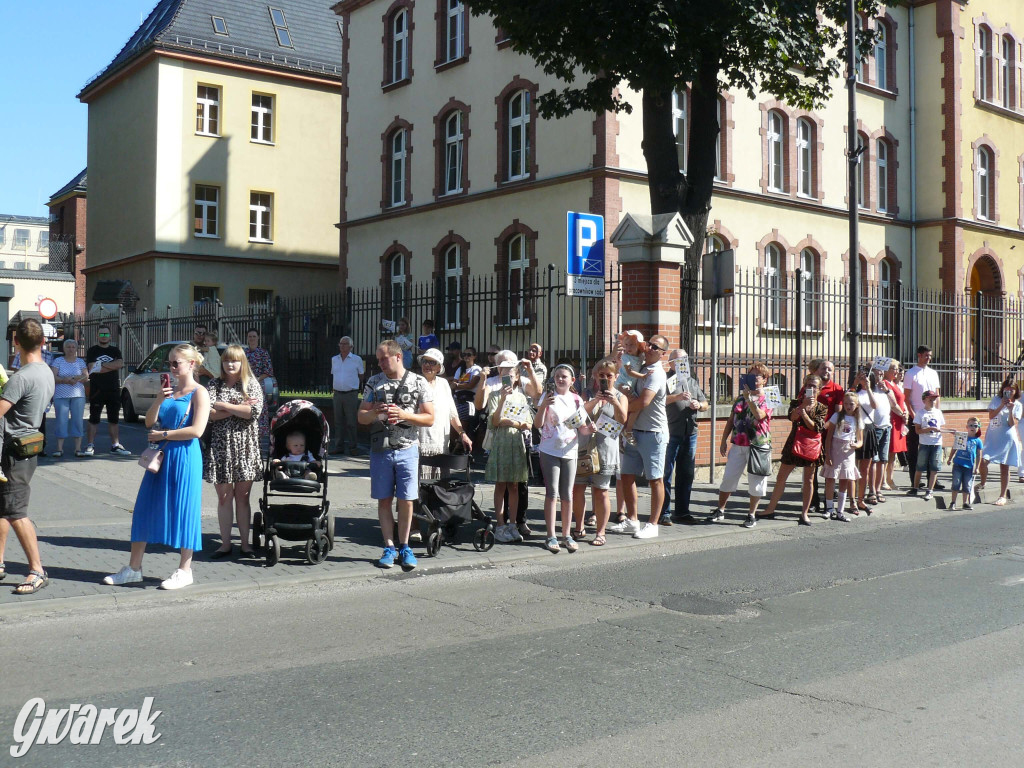 Publiczność na Pochodzie Gwarkowskim. Część I