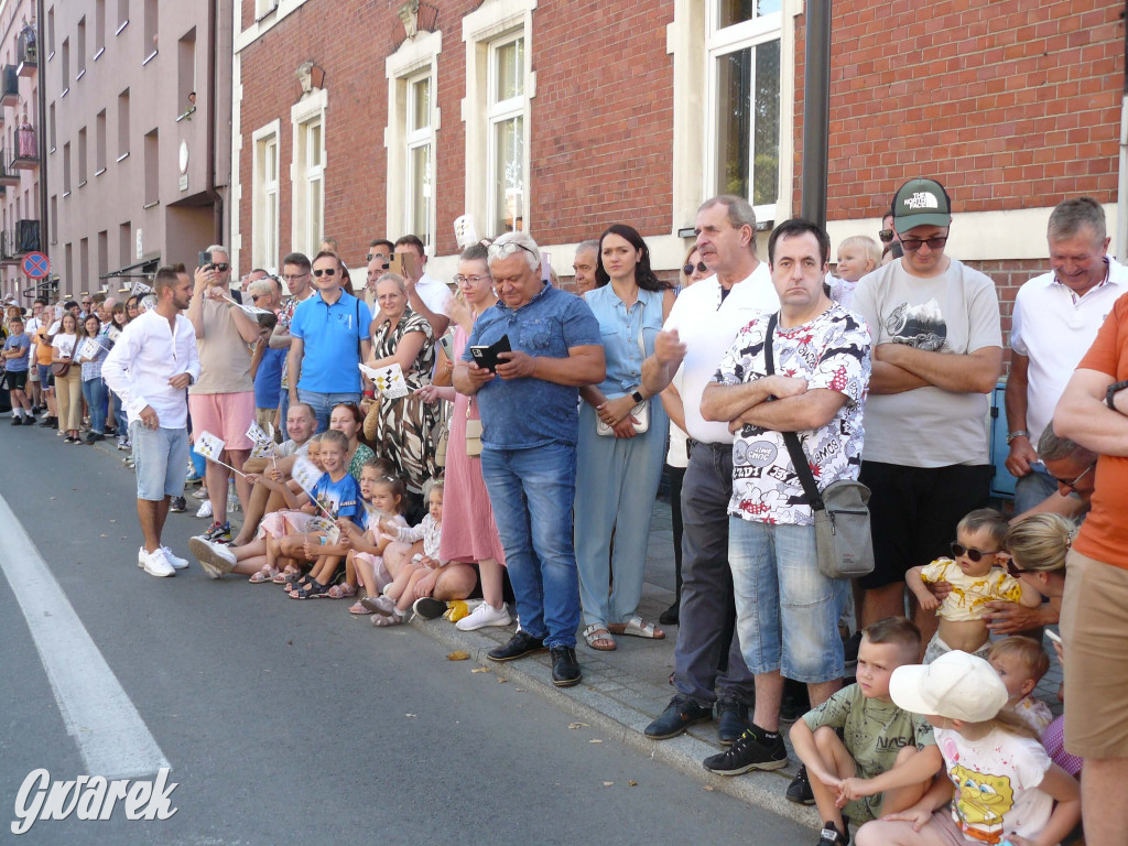 Publiczność na Pochodzie Gwarkowskim. Część I