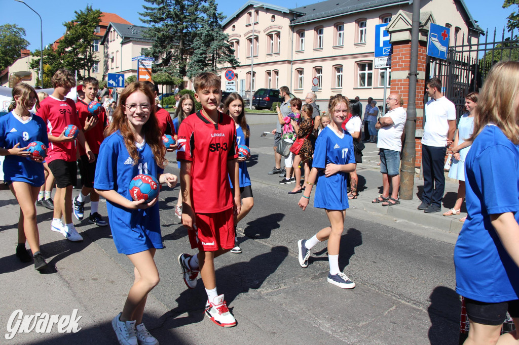 Tarnowskie Góry. Gwarki 2023 i pochód. W roli głównej szkoły [FOTO]