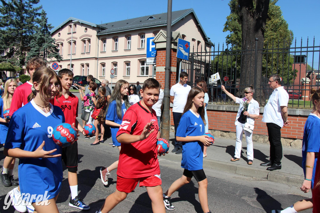 Tarnowskie Góry. Gwarki 2023 i pochód. W roli głównej szkoły [FOTO]