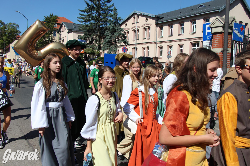 Tarnowskie Góry. Gwarki 2023 i pochód. W roli głównej szkoły [FOTO]