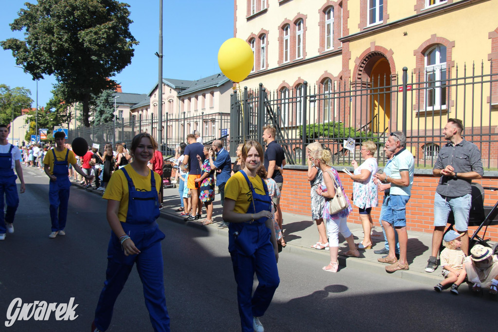 Tarnowskie Góry. Gwarki 2023 i pochód. W roli głównej szkoły [FOTO]