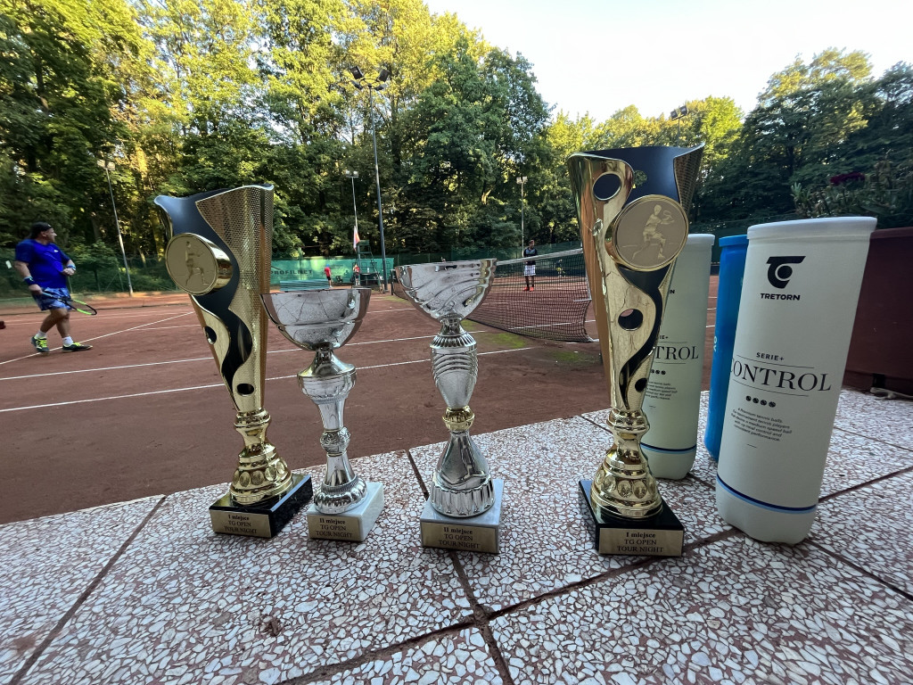 Tarnowskie Góry. Turniej tenisowy na kortach w parku