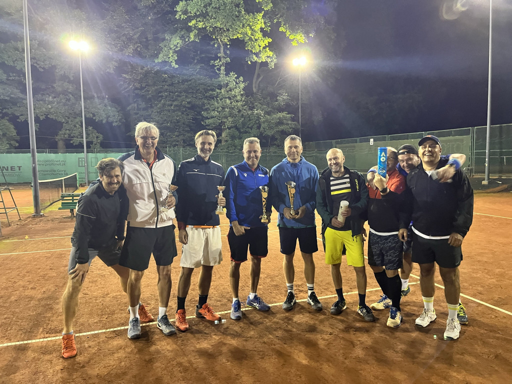 Tarnowskie Góry. Turniej tenisowy na kortach w parku