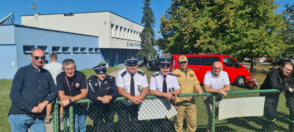 Ochotnicze straże w akcji na boisku