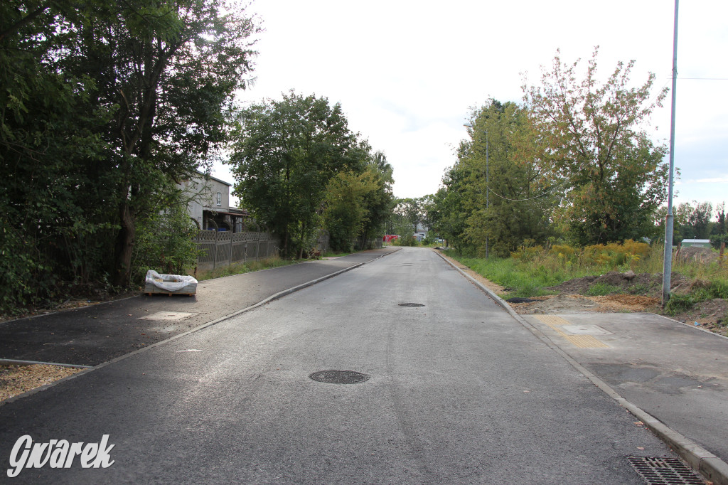 Tarnowskie Góry. Ulica Polna niemal gotowa [FOTO]