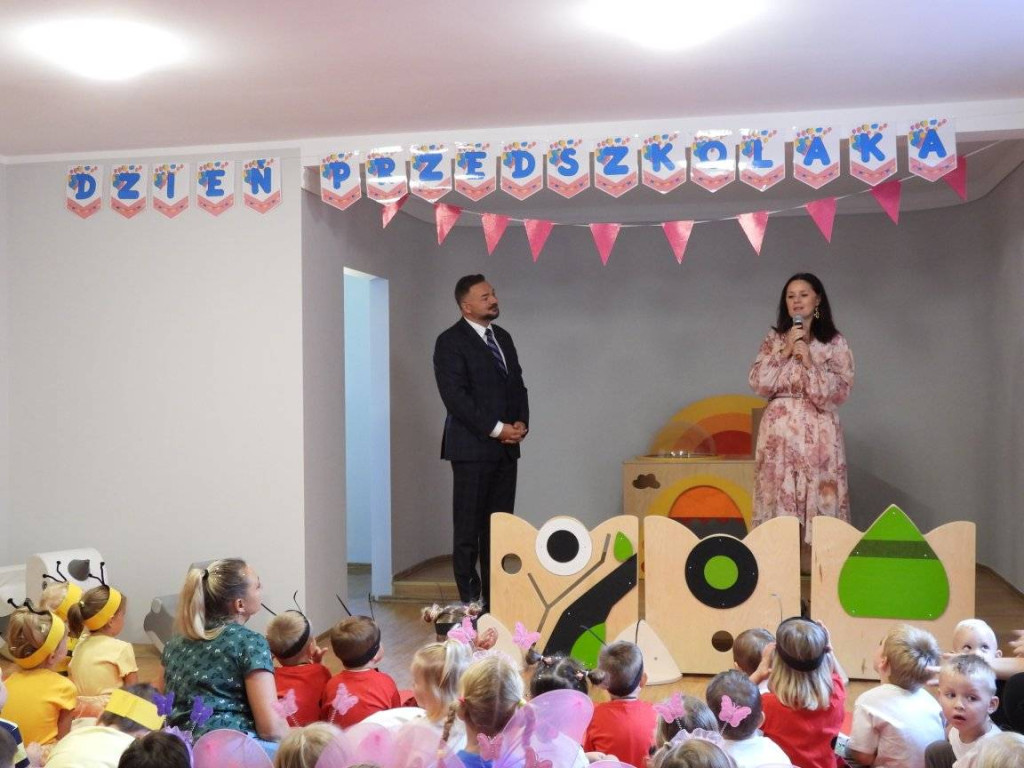 Sala do ćwiczeń dla dzieci w mieszkaniach po zakonnicach