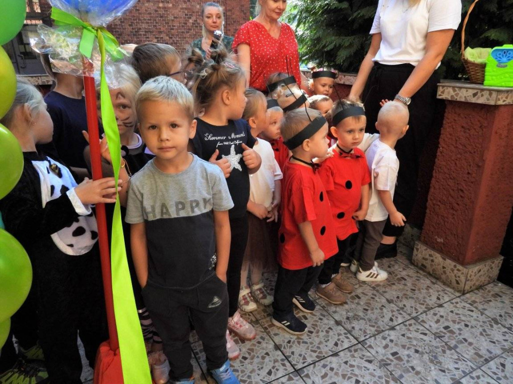 Sala do ćwiczeń dla dzieci w mieszkaniach po zakonnicach