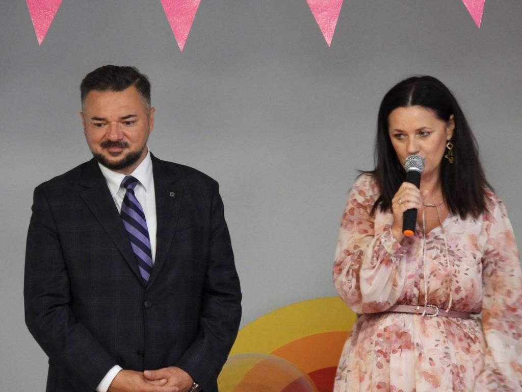 Sala do ćwiczeń dla dzieci w mieszkaniach po zakonnicach