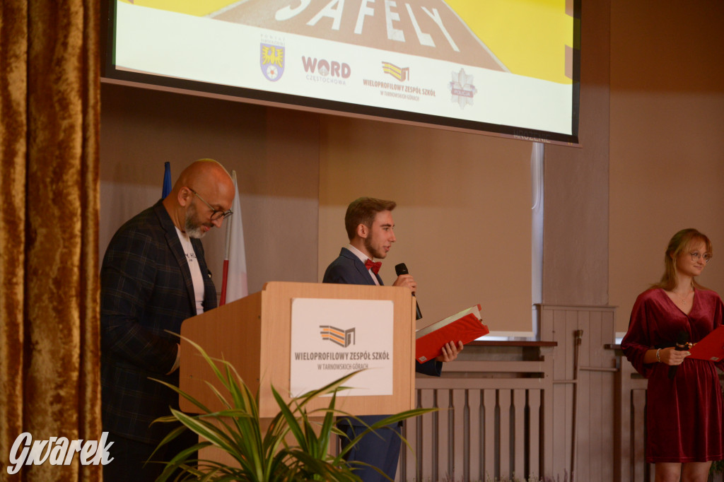 Tarnowskie Góry. Młodzież uczy się jak uniknąć wypadku