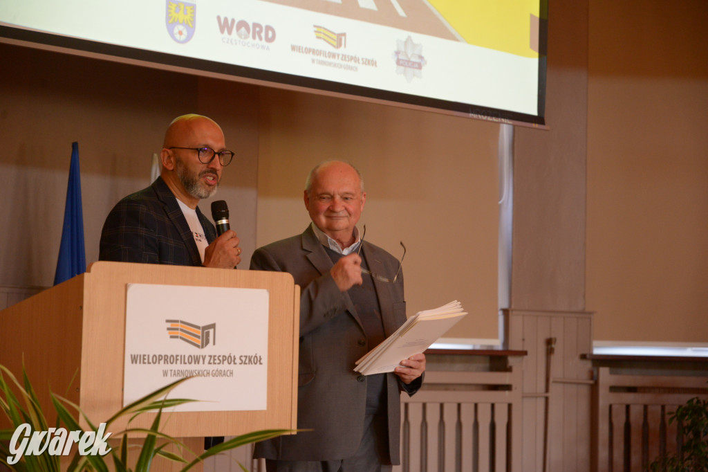 Tarnowskie Góry. Młodzież uczy się jak uniknąć wypadku