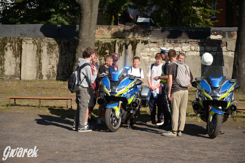 Tarnowskie Góry. Młodzież uczy się jak uniknąć wypadku