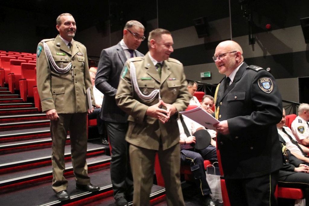 Święto strażników miejskich. Awanse i nagrody [FOTO]