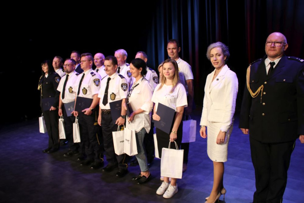 Święto strażników miejskich. Awanse i nagrody [FOTO]