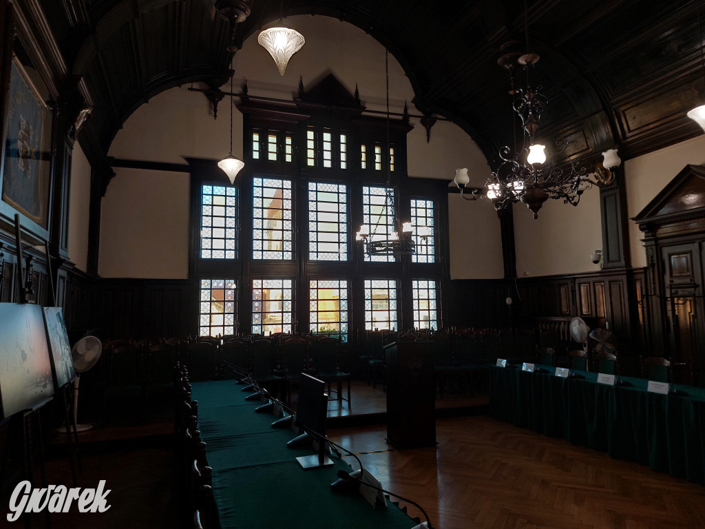 Tarnowskie Góry. Sala sesyjna do remontu