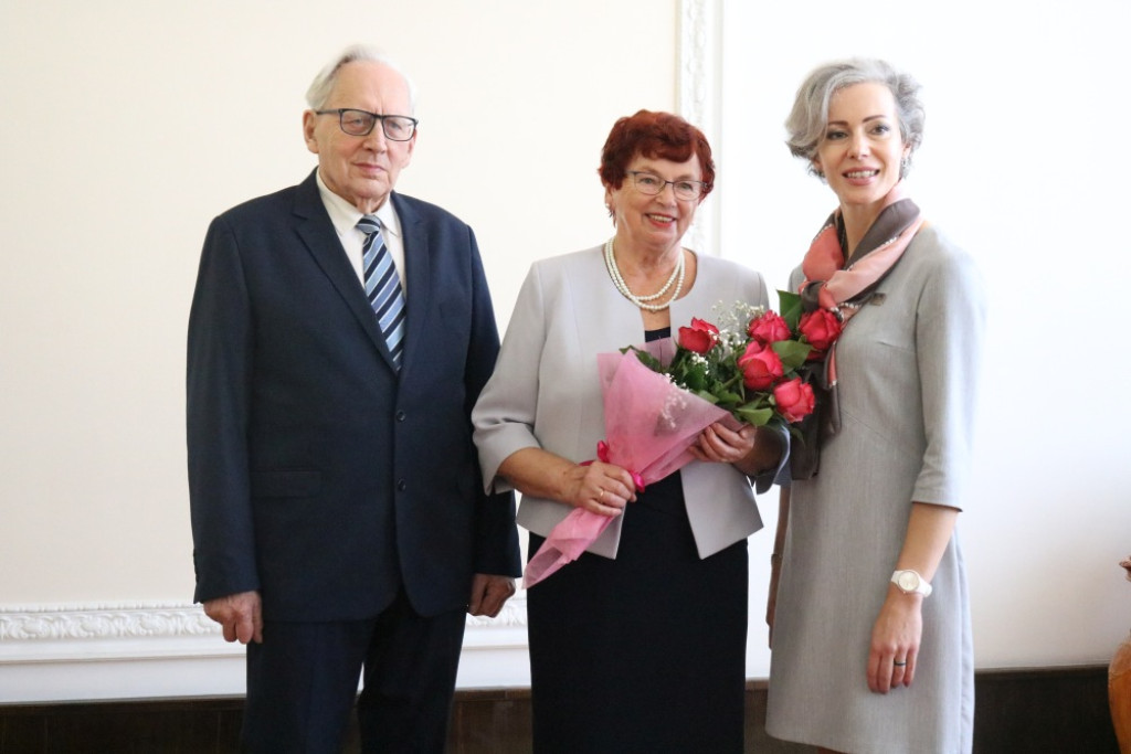65, 60 i 50 lat razem. Jubileusze małżeńskie w USC [FOTO]