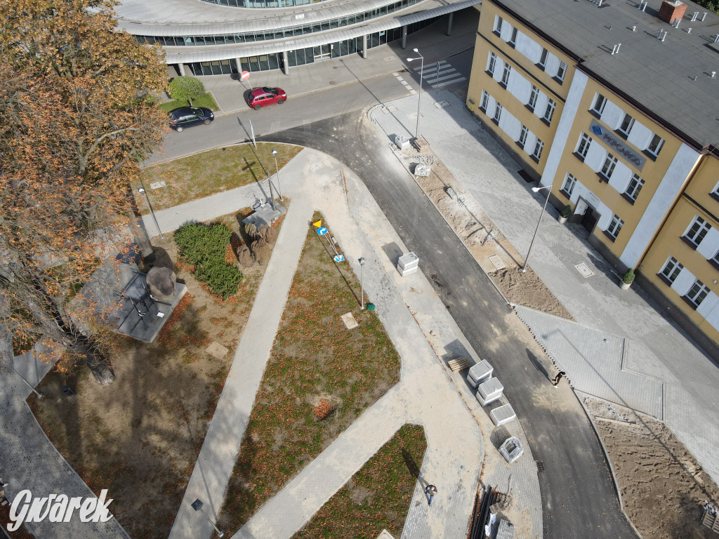 Tarnowskie Góry. Centrum przesiadkowe w budowie