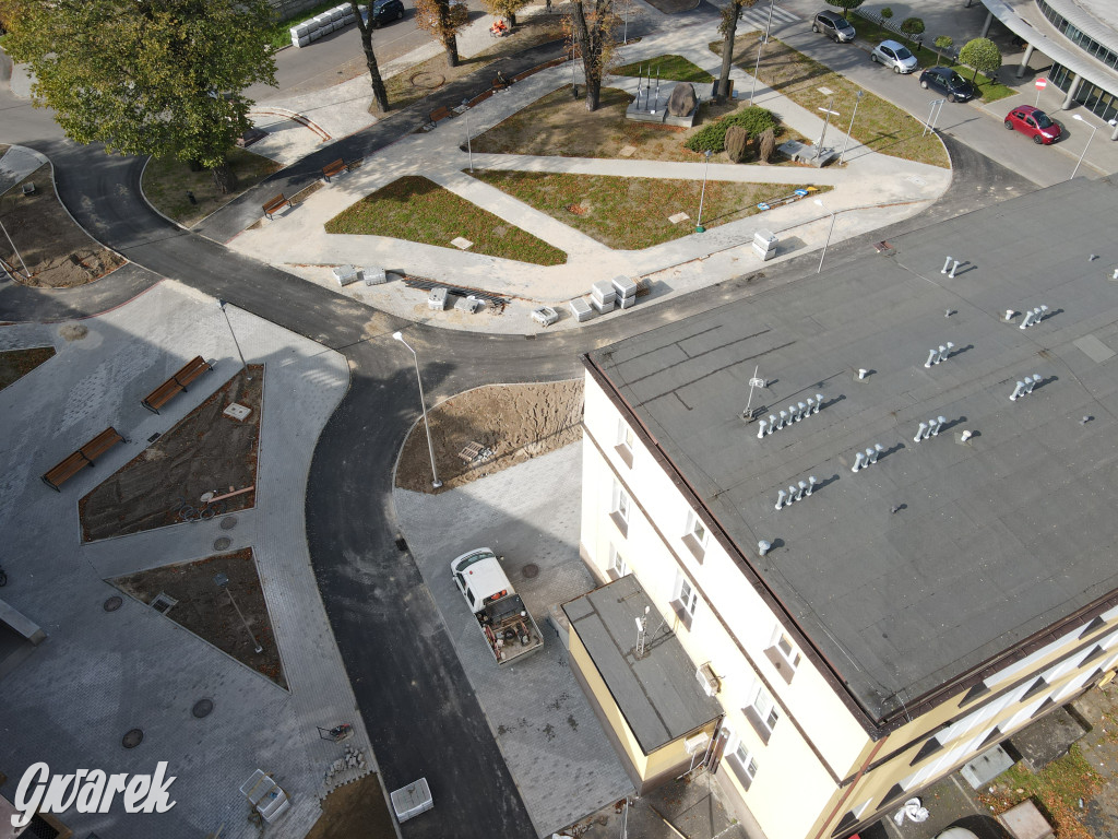 Tarnowskie Góry. Centrum przesiadkowe w budowie