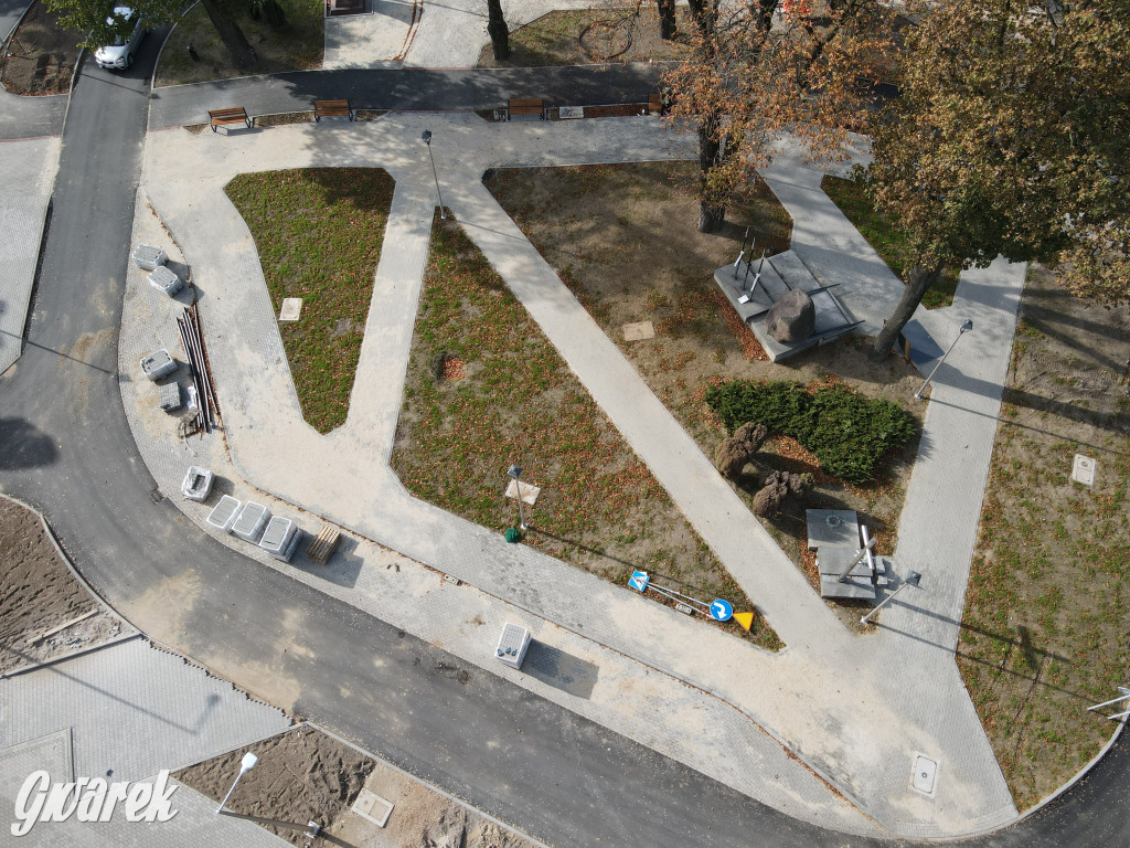 Tarnowskie Góry. Centrum przesiadkowe w budowie