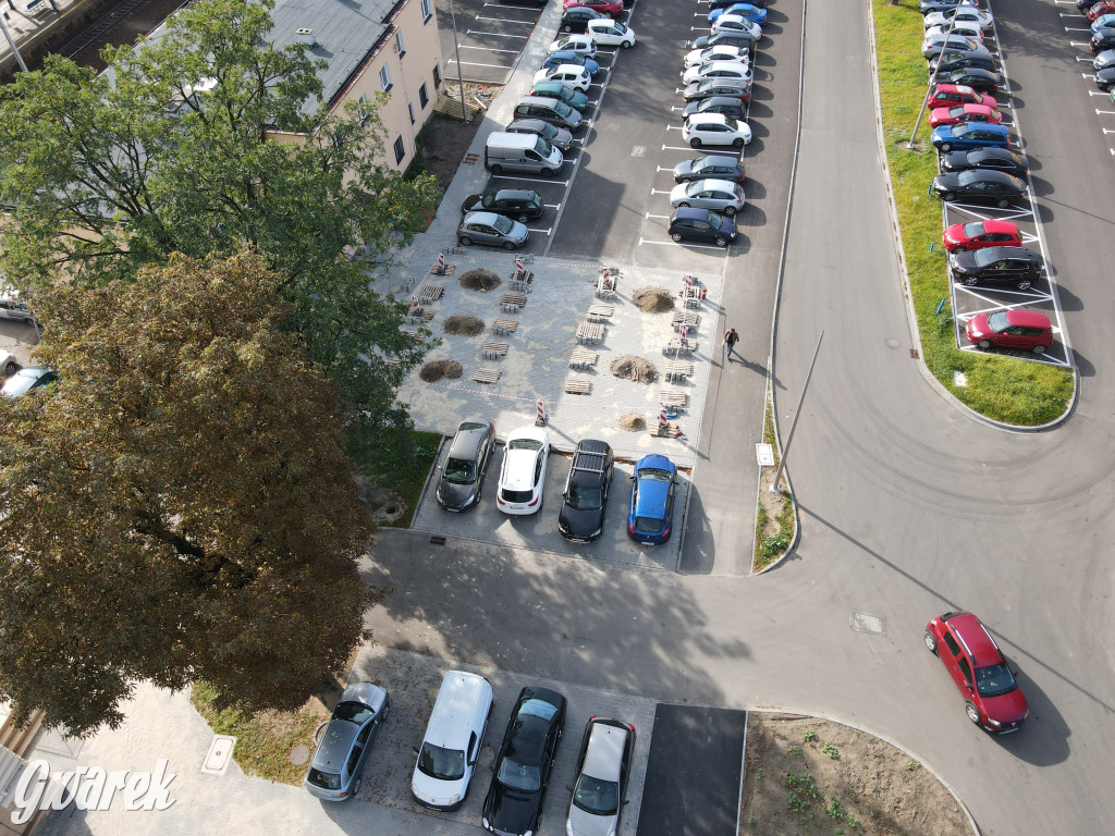 Tarnowskie Góry. Centrum przesiadkowe w budowie