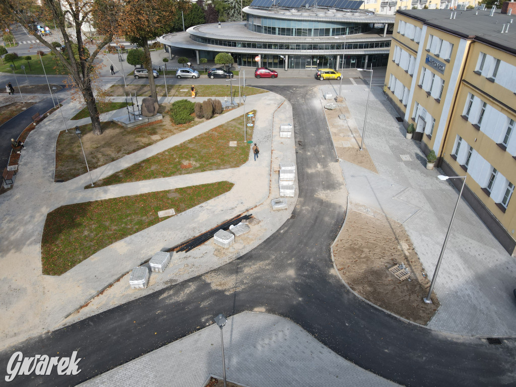 Tarnowskie Góry. Centrum przesiadkowe w budowie