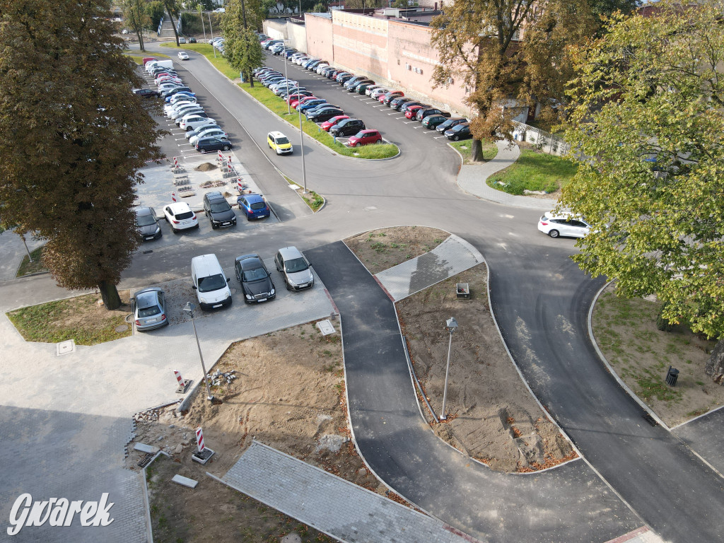 Tarnowskie Góry. Centrum przesiadkowe w budowie