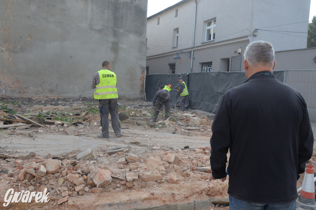 Tarnowskie Góry. Po latach wyburzono walące się budynki przy ul. Tylnej