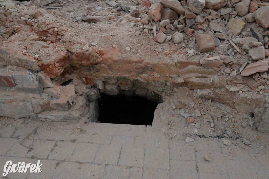 Tarnowskie Góry. Po latach wyburzono walące się budynki przy ul. Tylnej