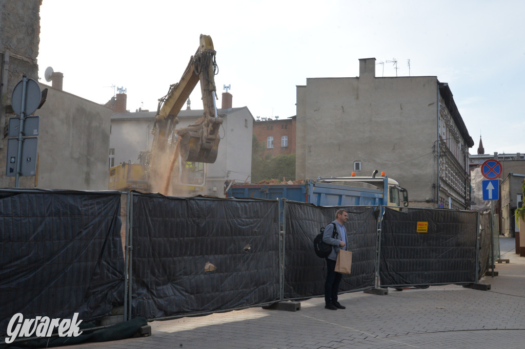 Tarnowskie Góry. Po latach wyburzono walące się budynki przy ul. Tylnej