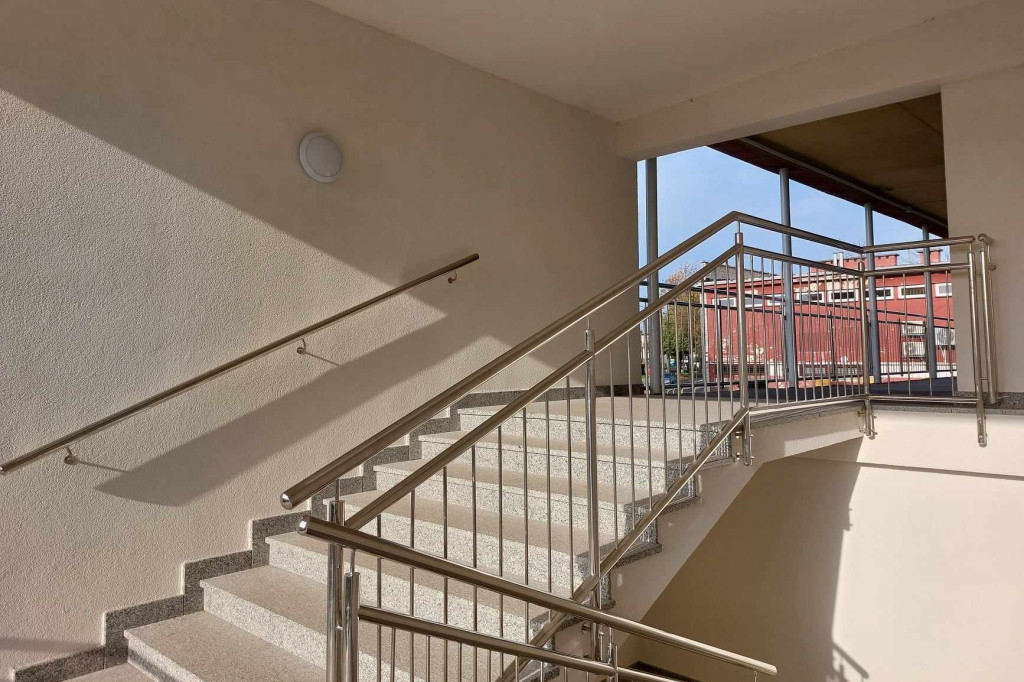 Osada Jana. Klatki schodowe w miejse estakady