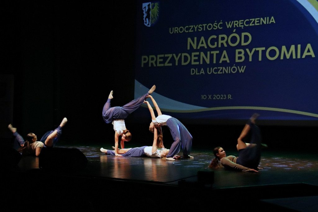 Najlepsi uczniowie wyróżnieni. 125 laureatów [GALERIA]