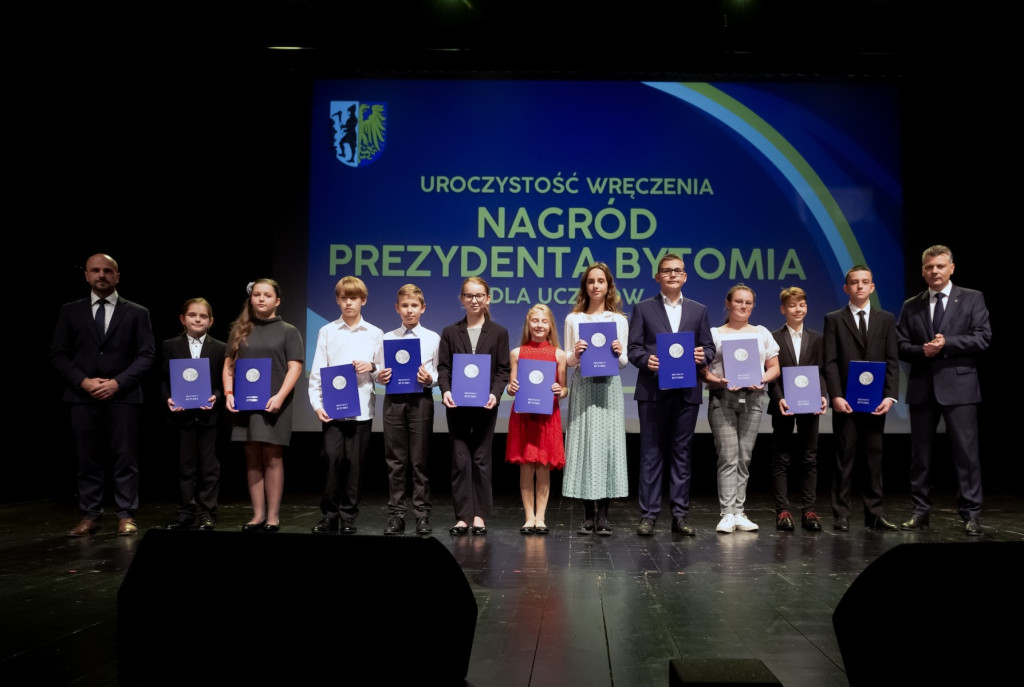 Najlepsi uczniowie wyróżnieni. 125 laureatów [GALERIA]
