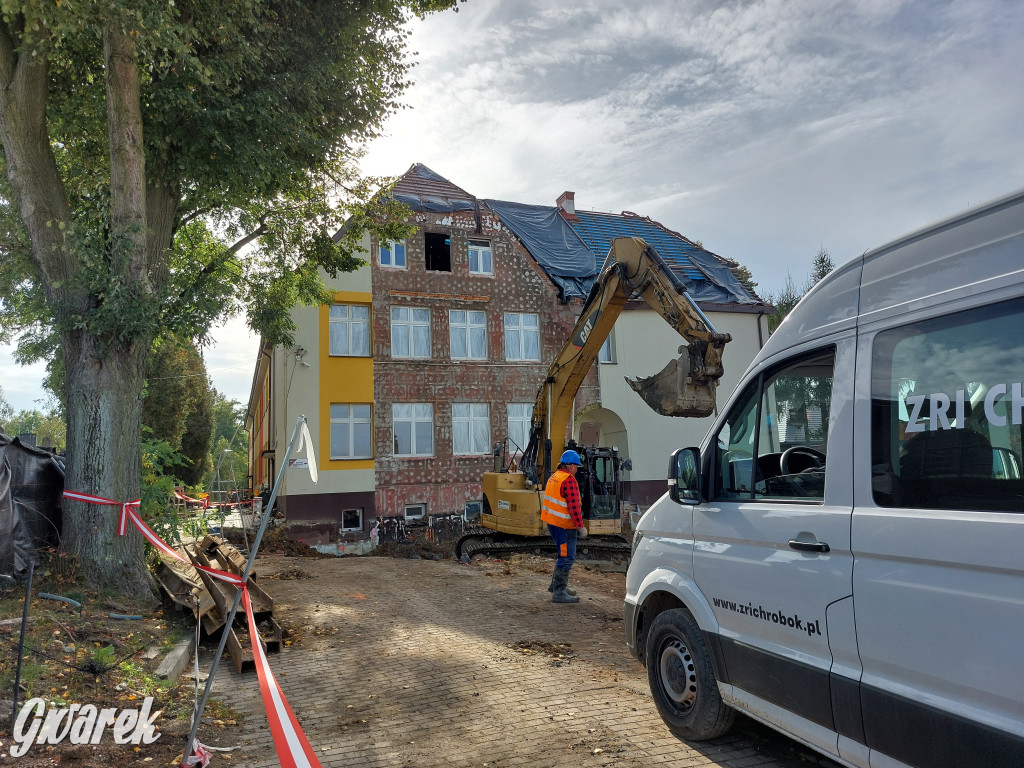 Wyburzone przedszkole w Reptach Śląskich