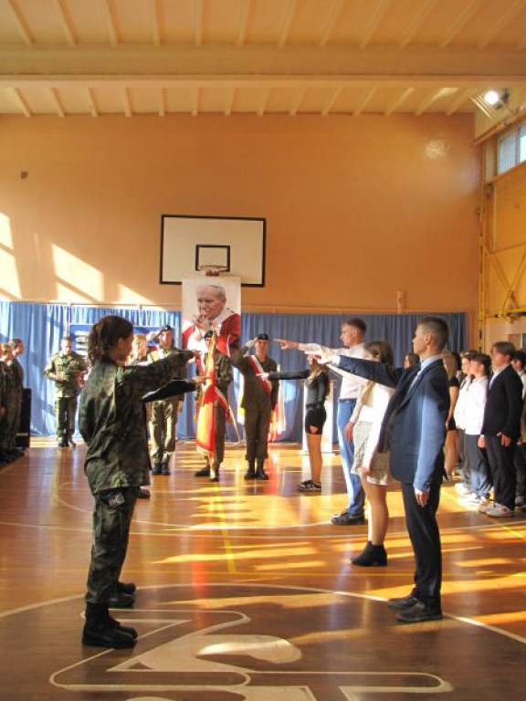 Ślubowanie klasy o profilu straży granicznej [FOTO]