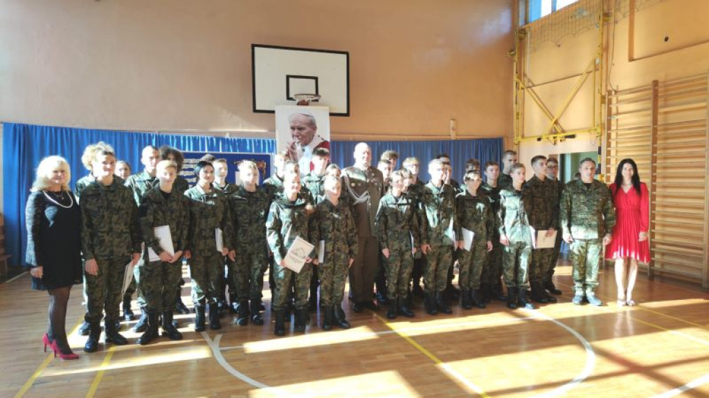 Ślubowanie klasy o profilu straży granicznej [FOTO]