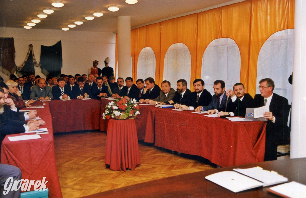 Pamiętacie pierwszych miejskich radnych? [FOTO]