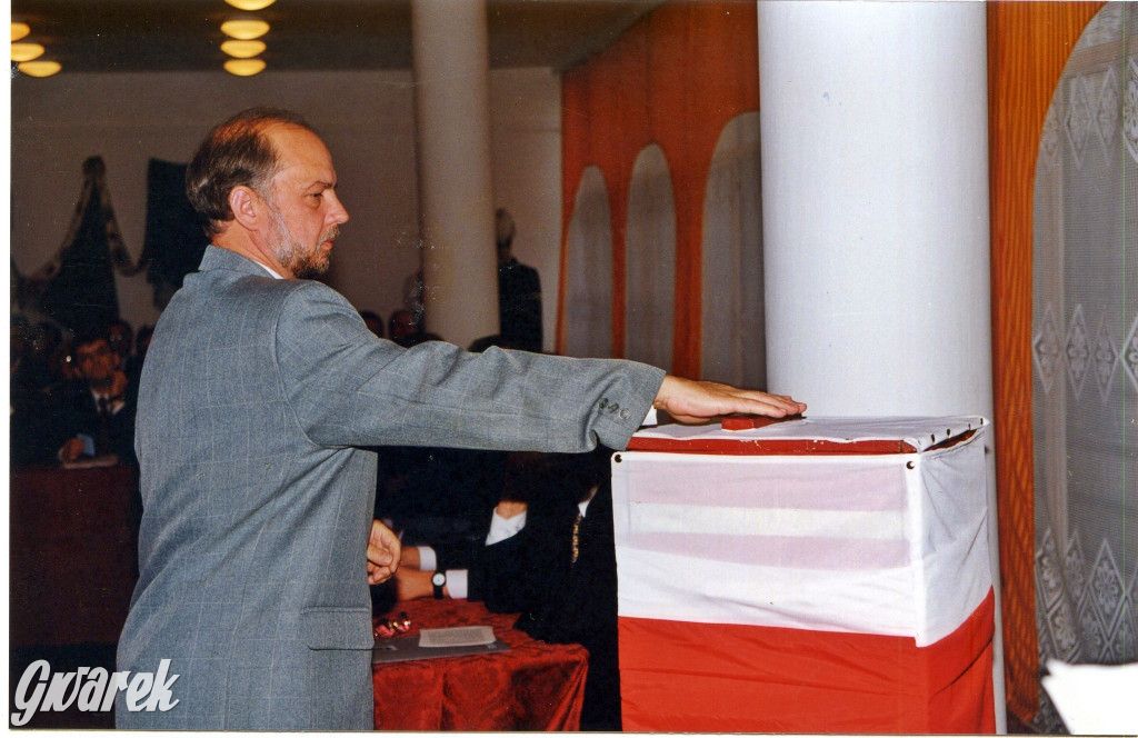 Pamiętacie pierwszych miejskich radnych? [FOTO]