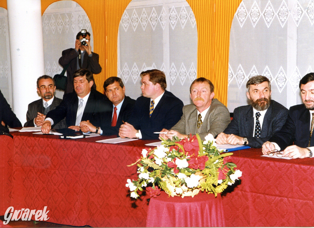 Pamiętacie pierwszych miejskich radnych? [FOTO]