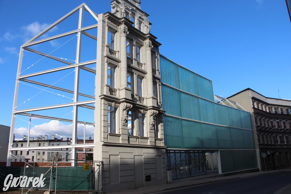 Nowa atrakcja w centrum. Za elewacją zabytkowej kamienicy [FOTO]