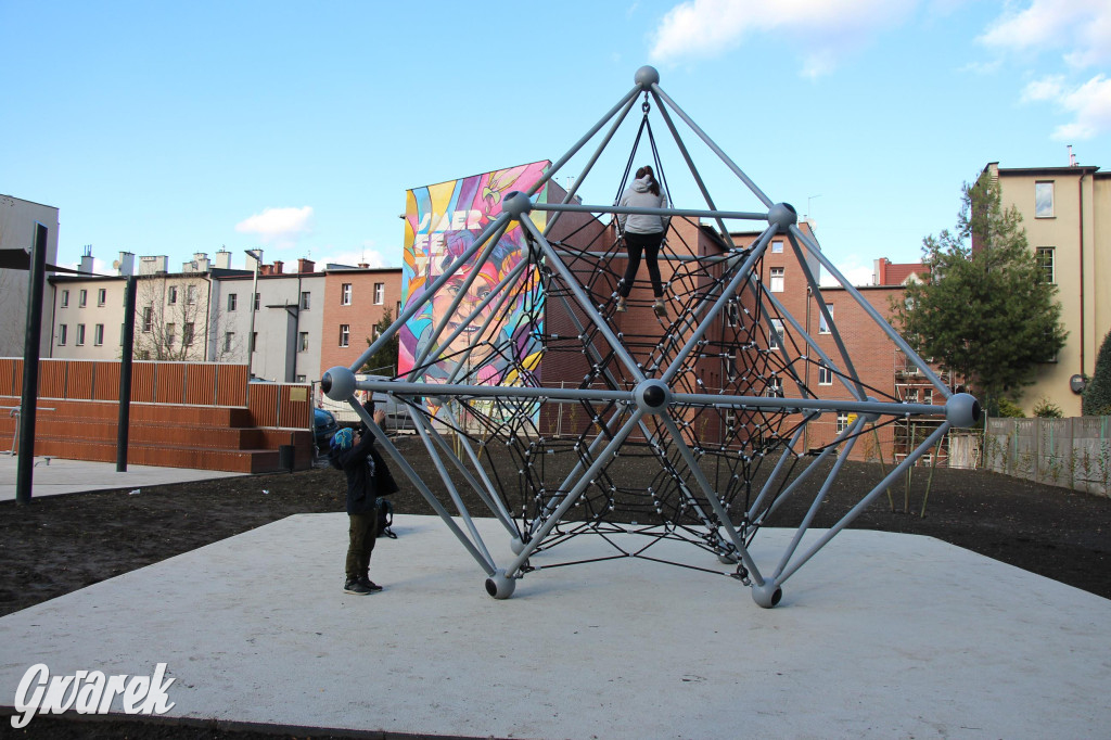 Nowa atrakcja w centrum. Za elewacją zabytkowej kamienicy [FOTO]