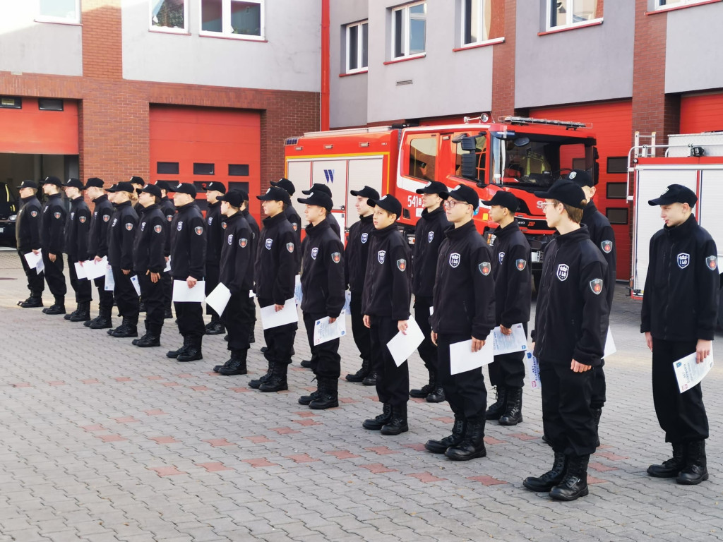 To pierwsza taka klasa. Złożyli ślubowanie [FOTO]