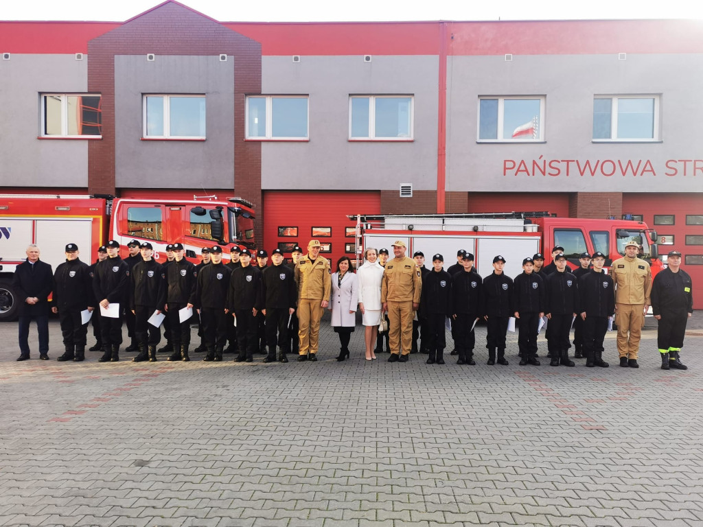 To pierwsza taka klasa. Złożyli ślubowanie [FOTO]