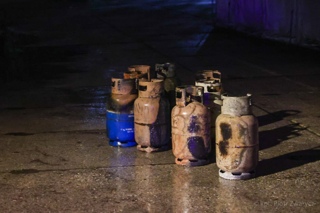 Radzionków. Pożar hali, duże straty